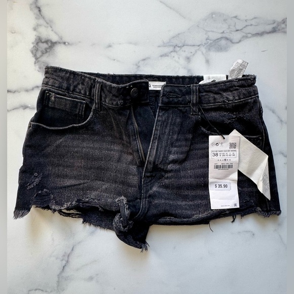 Zara Black Denim Jean Shorts Hot Pant, Size 6, NEW WITH TAGS - Picture 1 of 3